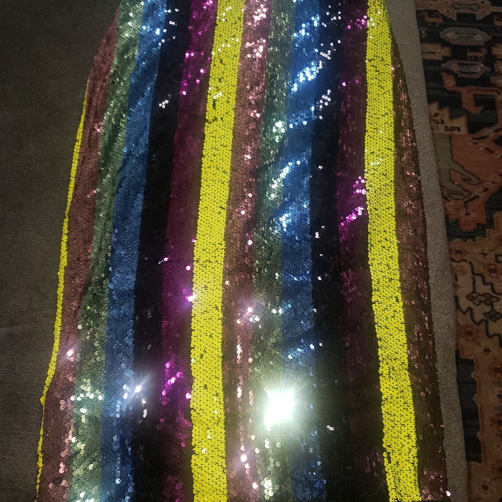 Sequin pencil skirt
